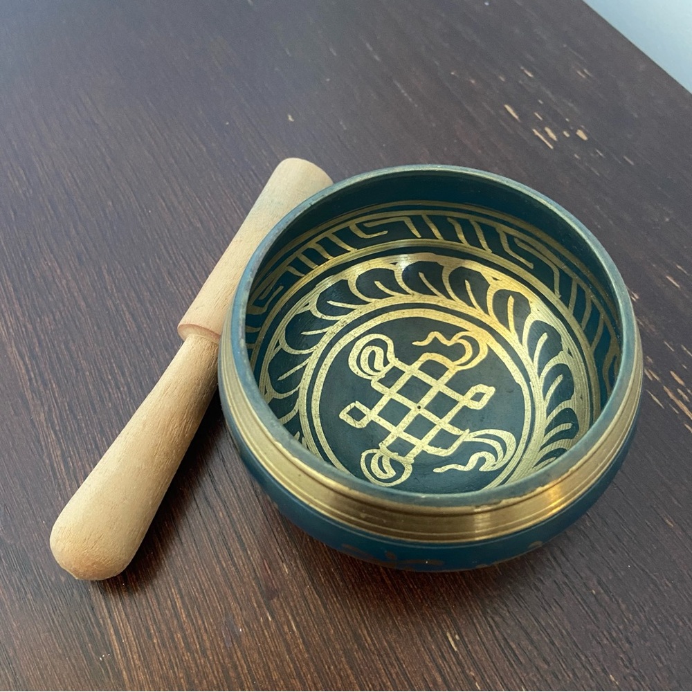 Handmade Meditation Brass Bowl Set w/ Wooden Mallet